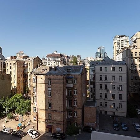 Apartment Elegant Kyiv Exterior photo