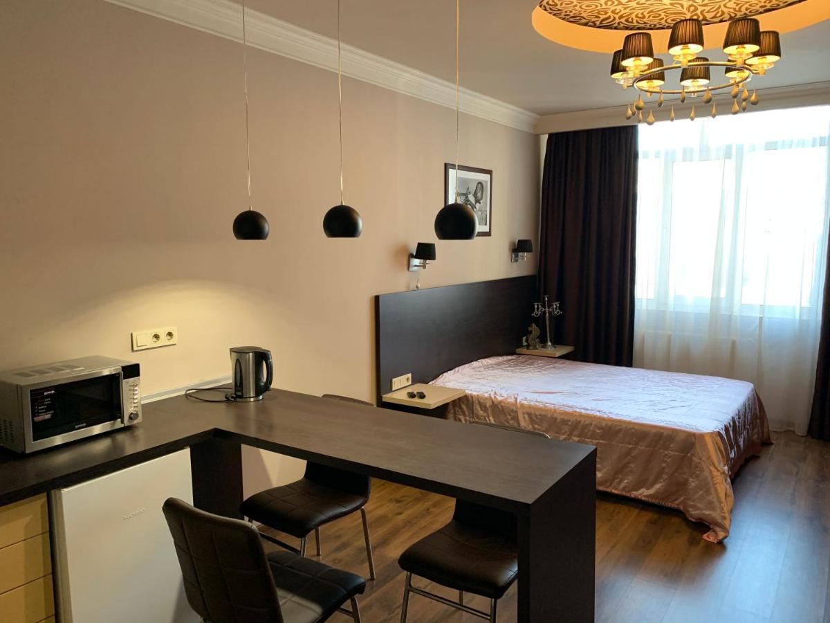 Apartment Elegant Kyiv Exterior photo