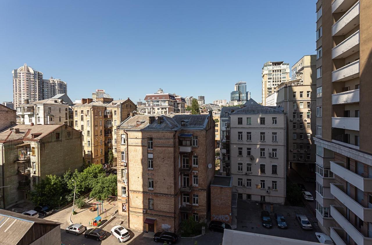 Apartment Elegant Kyiv Exterior photo